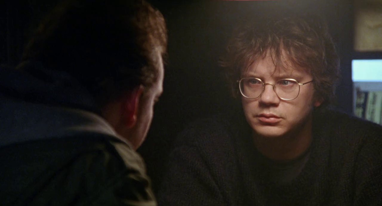 Jacob's Ladder (1990) HD Hindi + English 720p x264 AVC DDP 5.1 MSub.mkv.0002